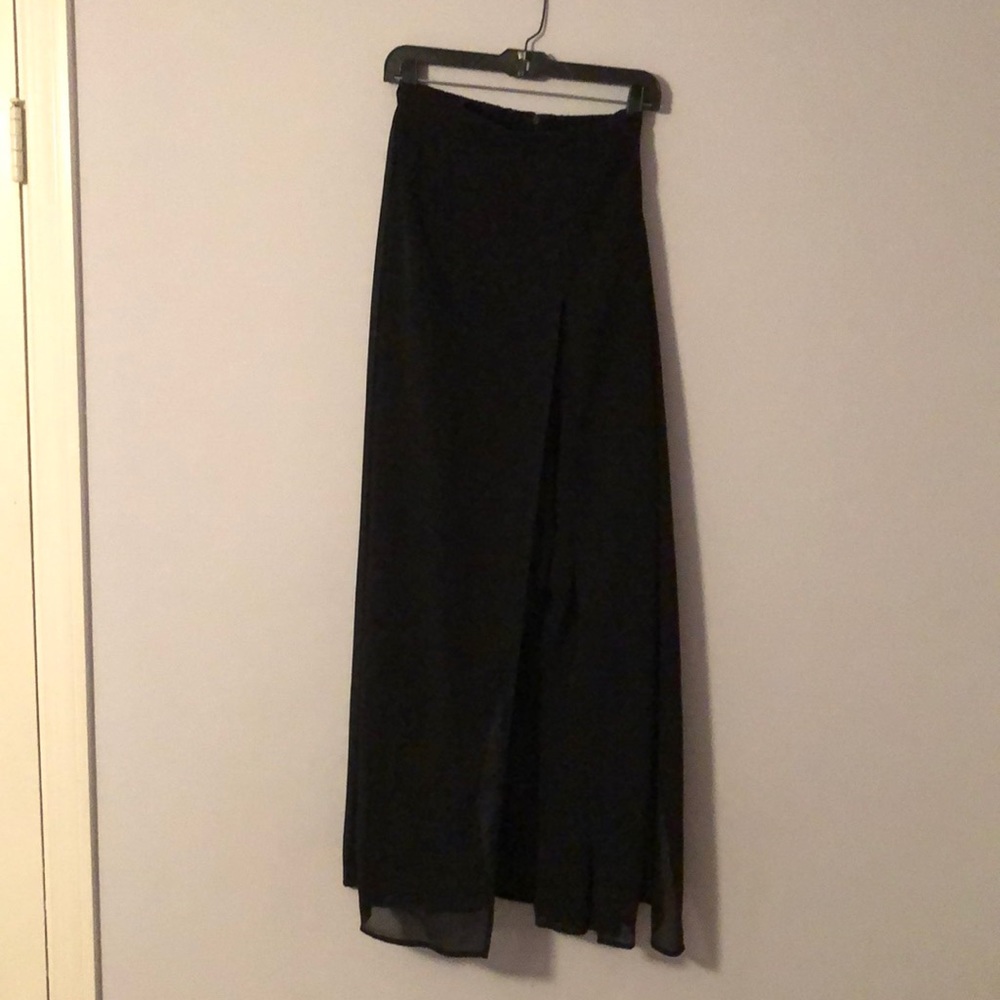 Black wide leg 5X with chiffon overlay